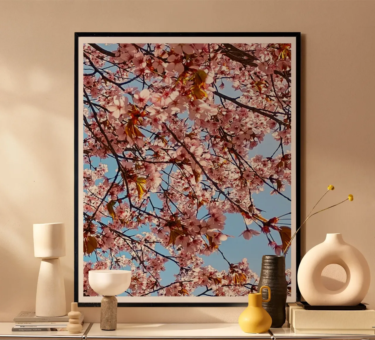 cherry blossom poster con telaio in alluminio da SunflowerDE