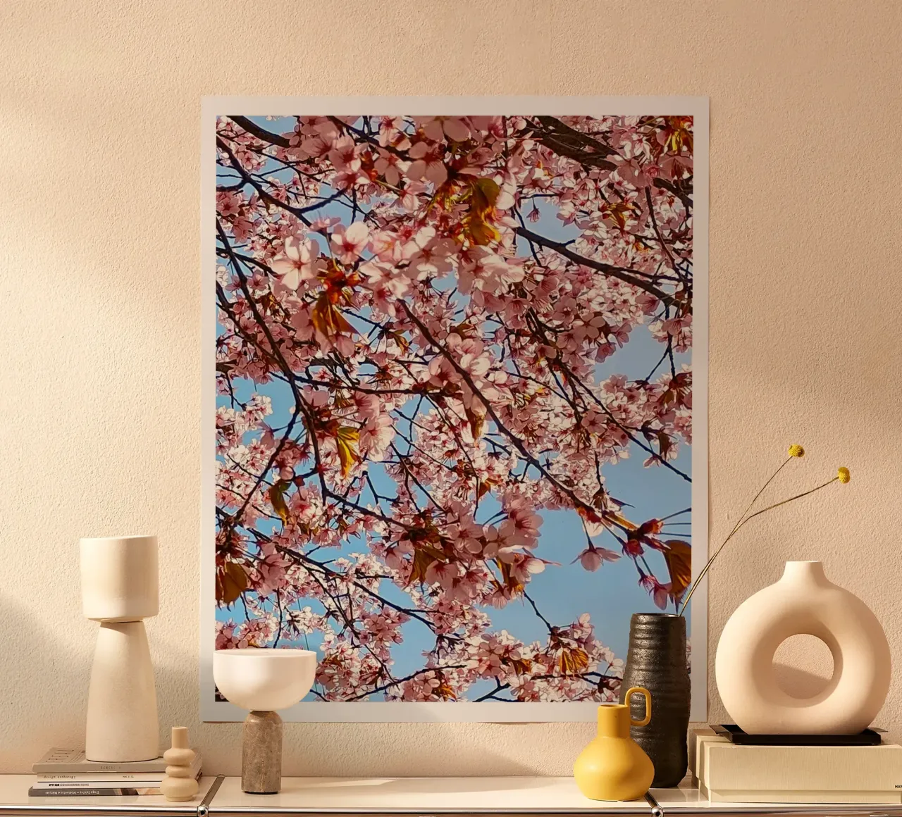 cherry blossom poster con telaio in alluminio da SunflowerDE