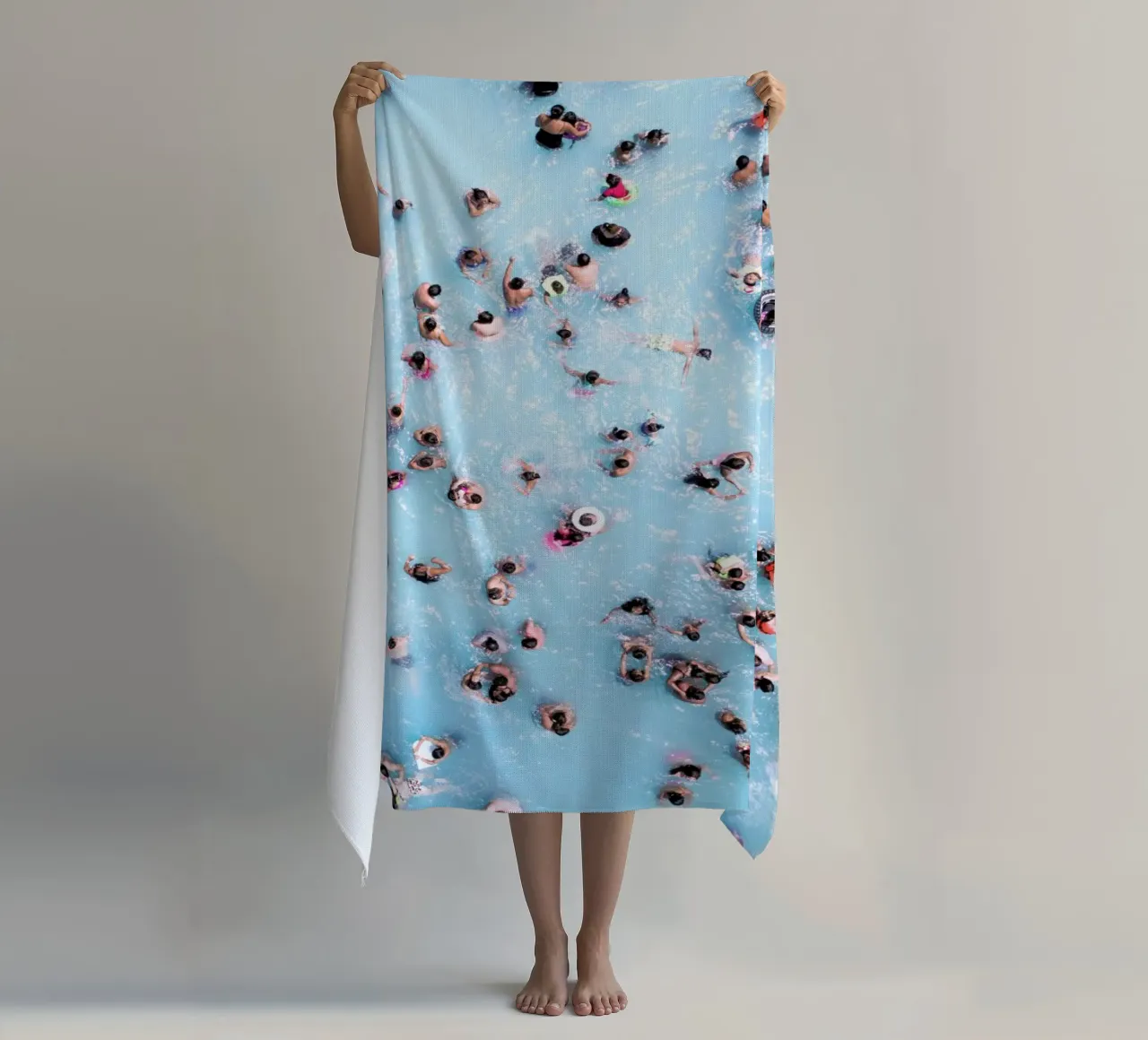 Caldo beach towel by ROBERTO H