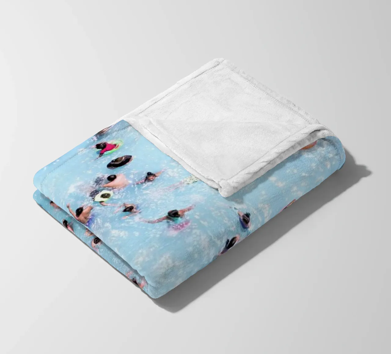 Caldo fleece blanket by ROBERTO H