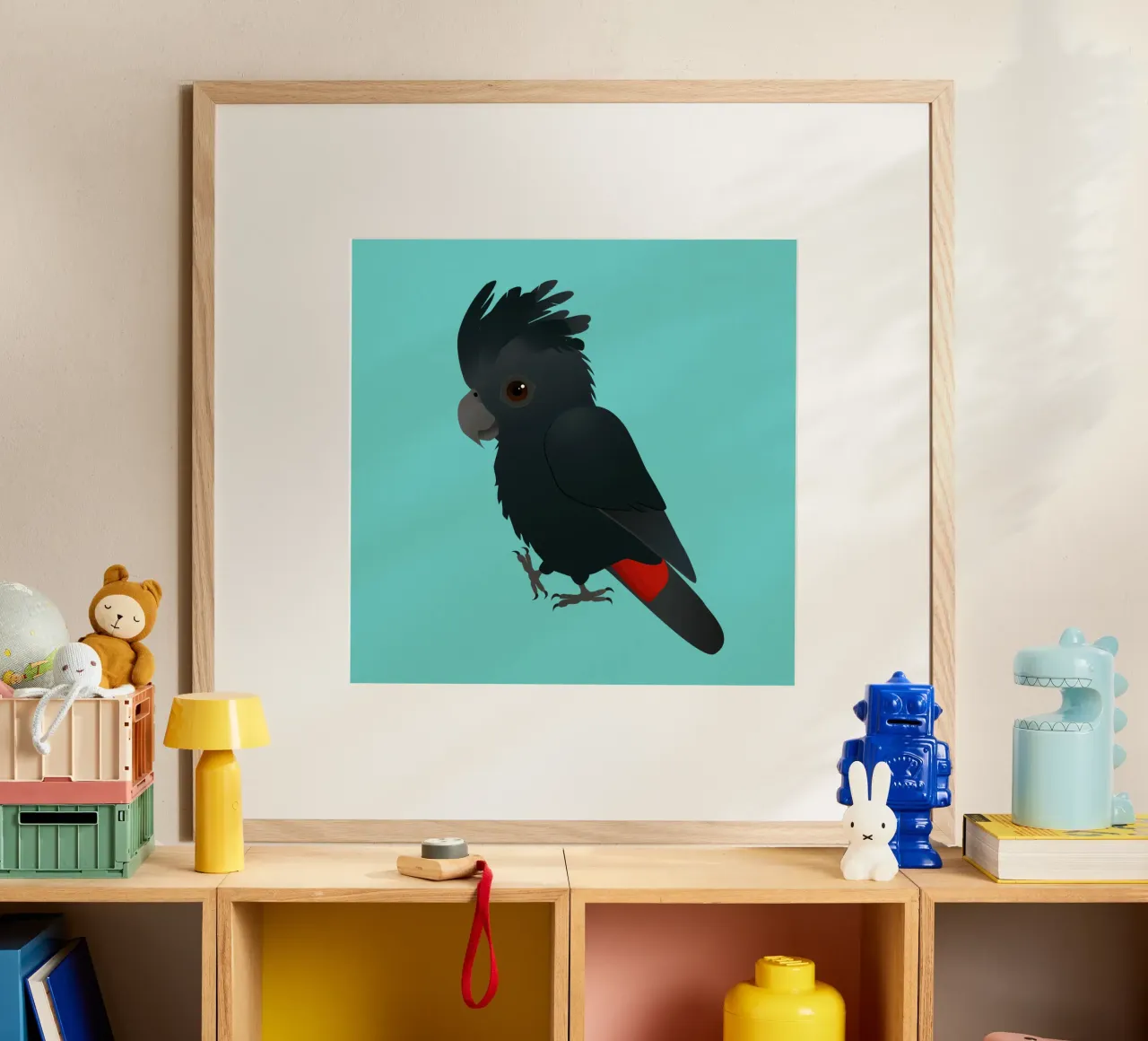 Illustrazione di un simpatico cacatua nero dalla coda rossa carta hahnemühle da BwiseLizzy