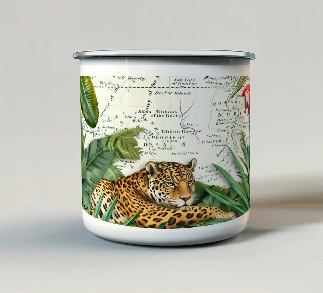 Viaggio tropicale di ghepardi e uccelli tazza in smalto da Andrea Haase Vintage World
