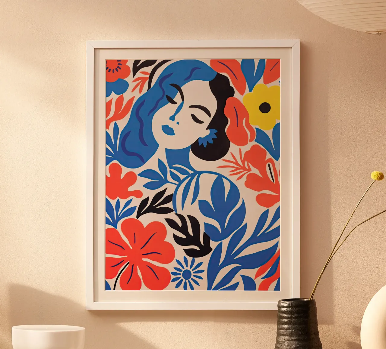 Ritratto a luce di piuma della Donna dai fiori blu poster da Autofocus