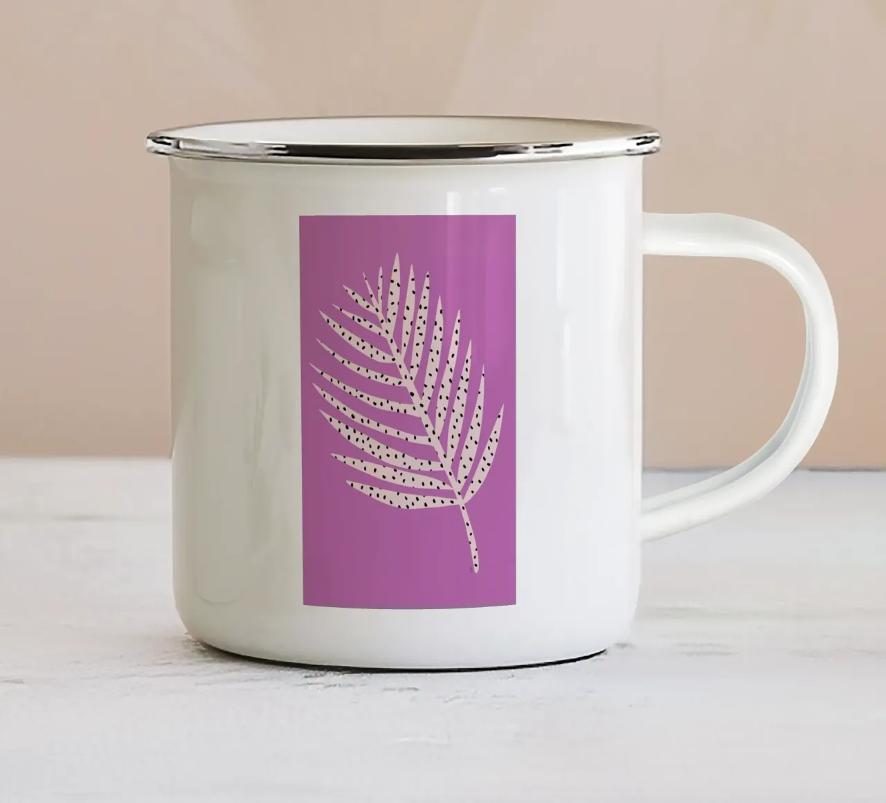Palm Dot Leaf in Purple tazza in smalto da Linda Gobeta