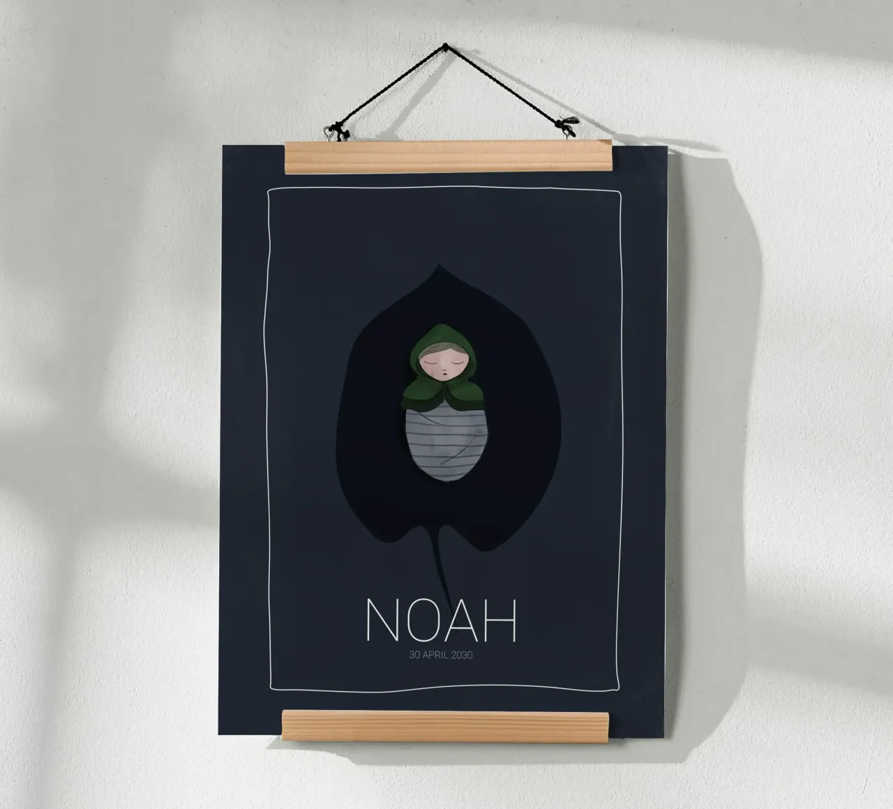 BAMBINO ADDORMENTATO SU FOGLIA CON NOME E DATA DI NASCITA poster da ALLÉE DE PAPIER