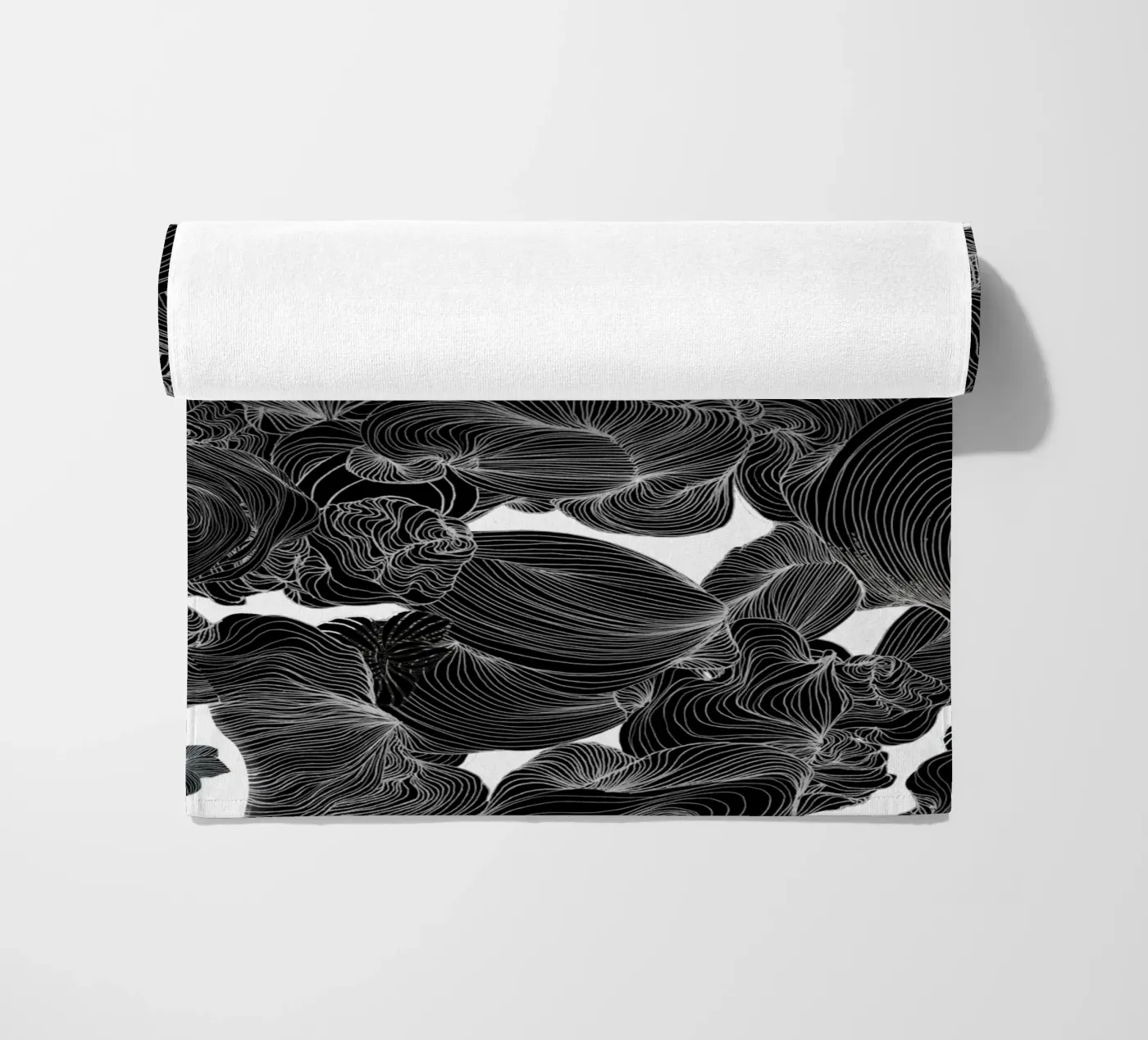 black1 telo mare da Giulio Iurissevich