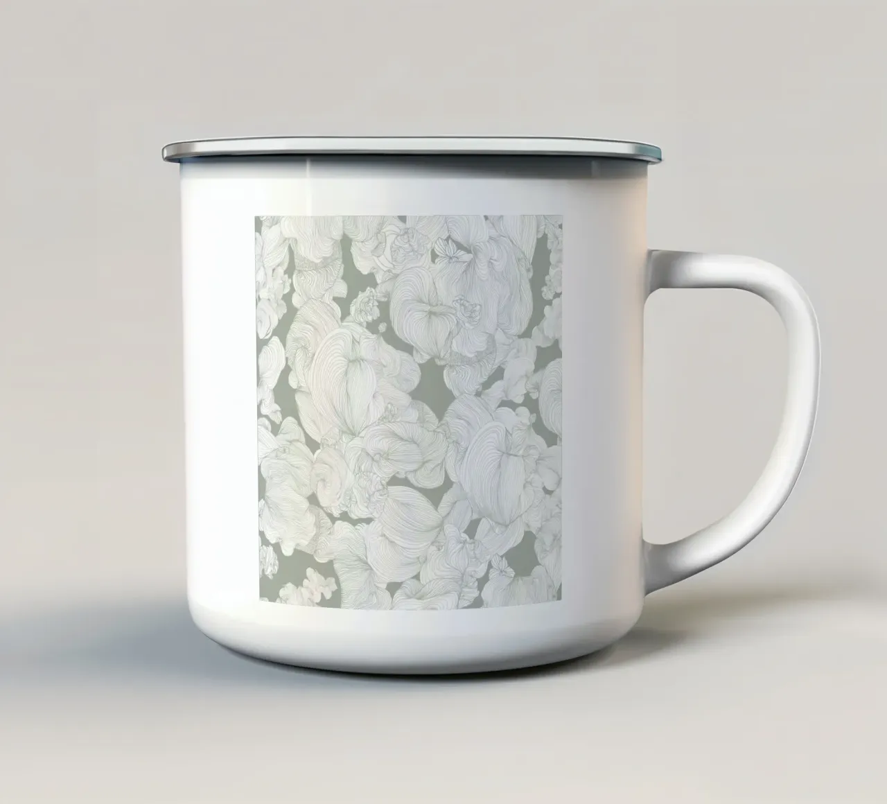 olive tazza in smalto da Giulio Iurissevich