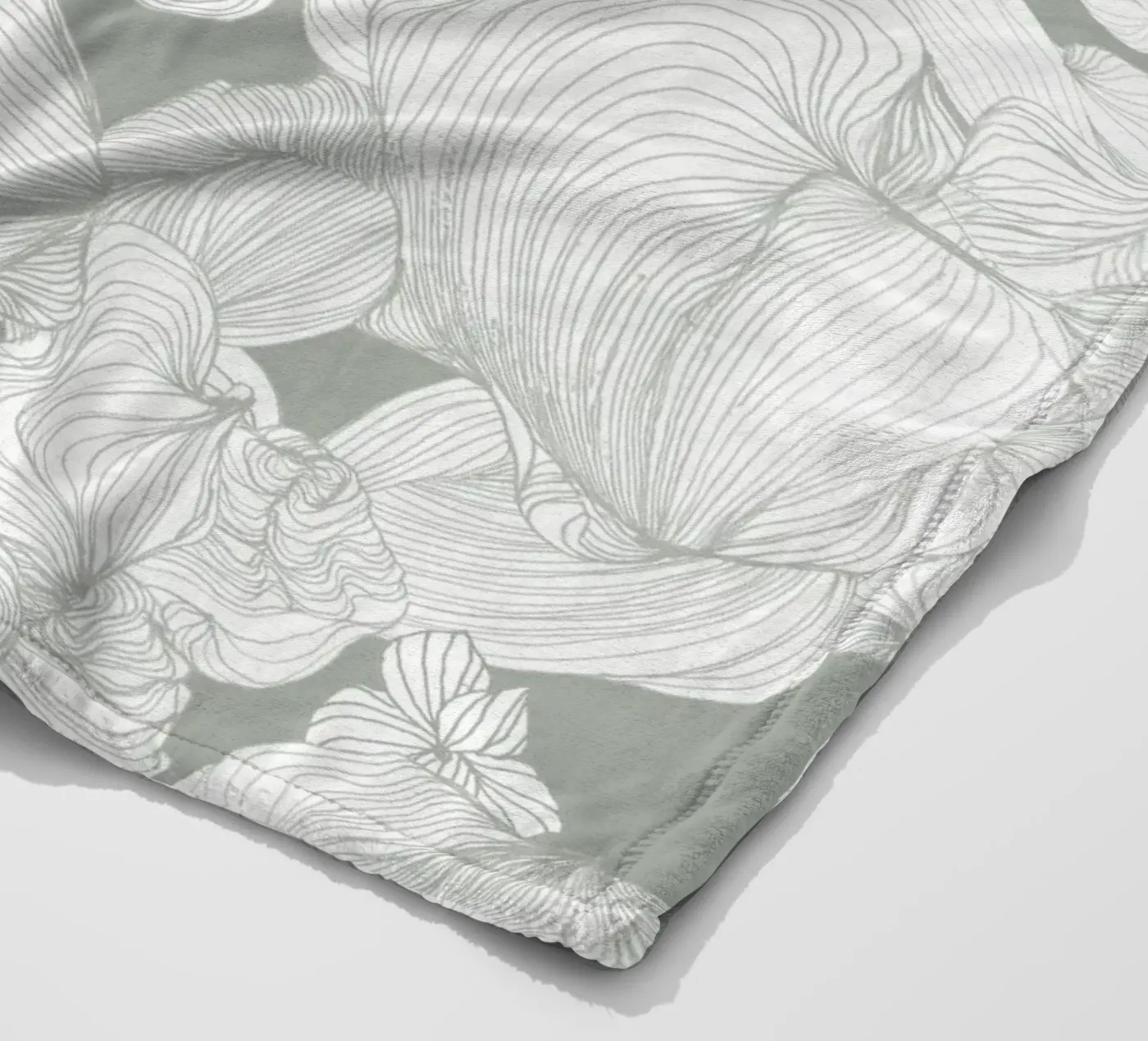 olive Fleecedecke von Giulio Iurissevich