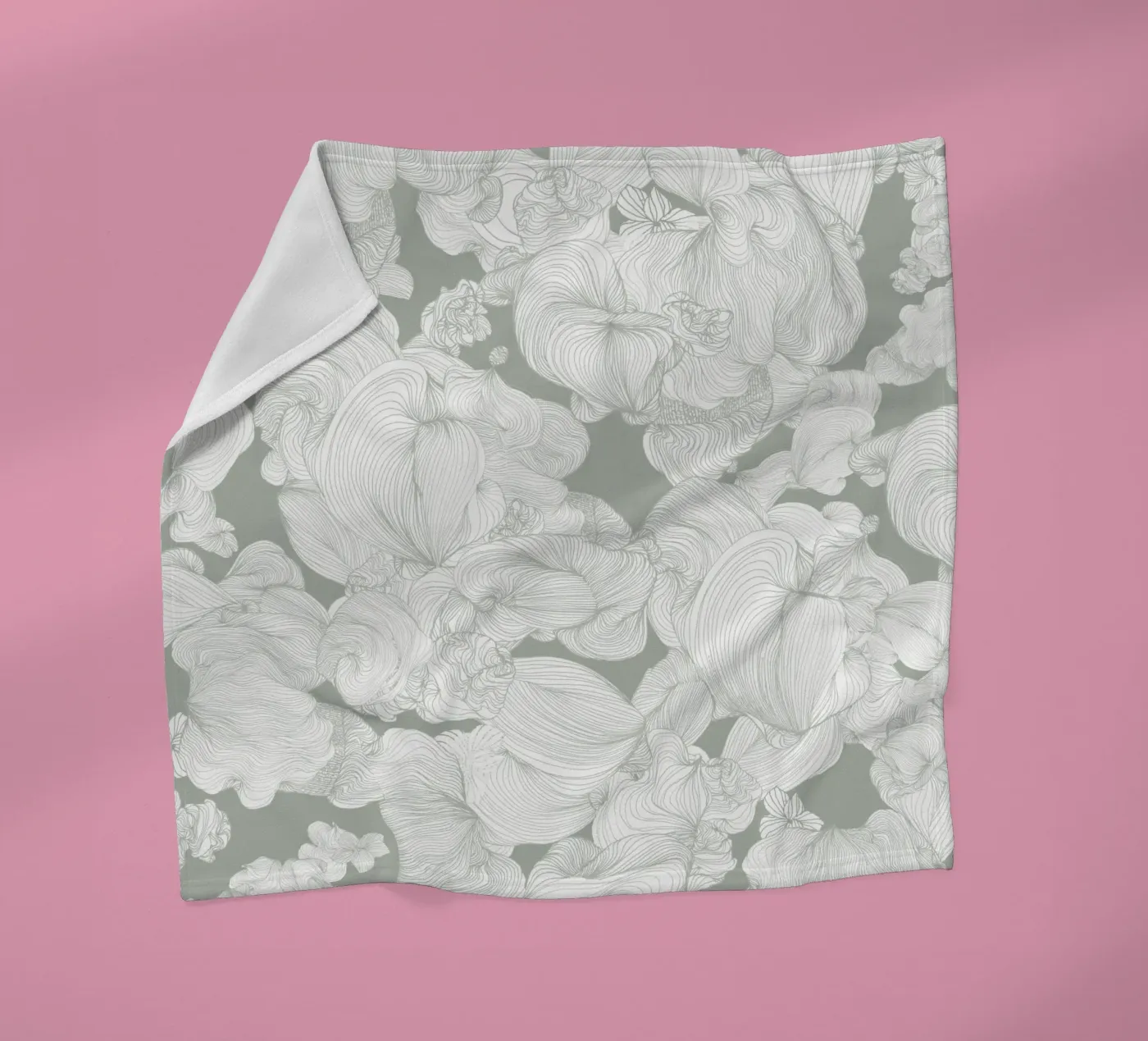 olive Fleecedecke von Giulio Iurissevich