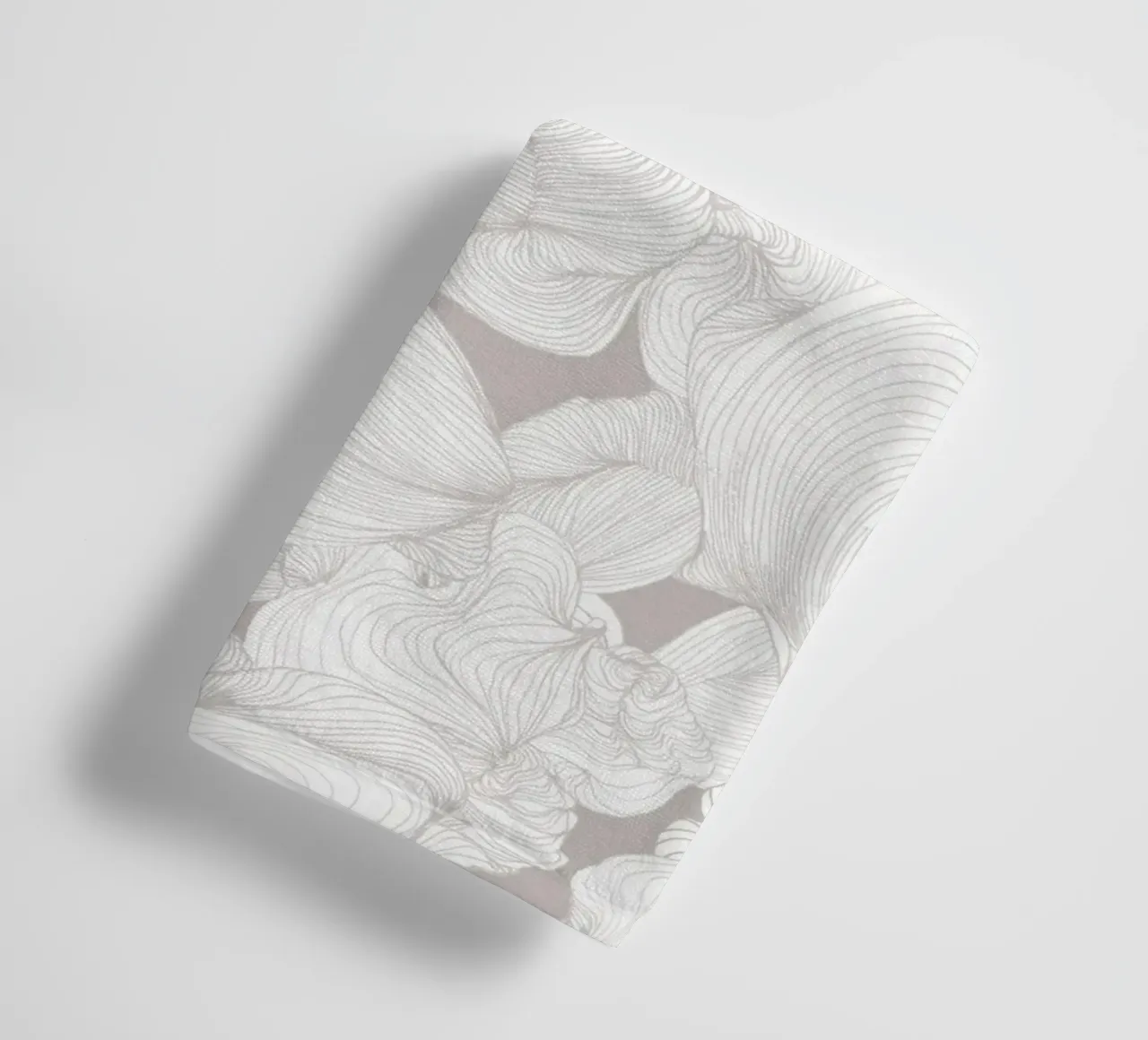 caffè con le nuvole asciugamano da bagno da Giulio Iurissevich