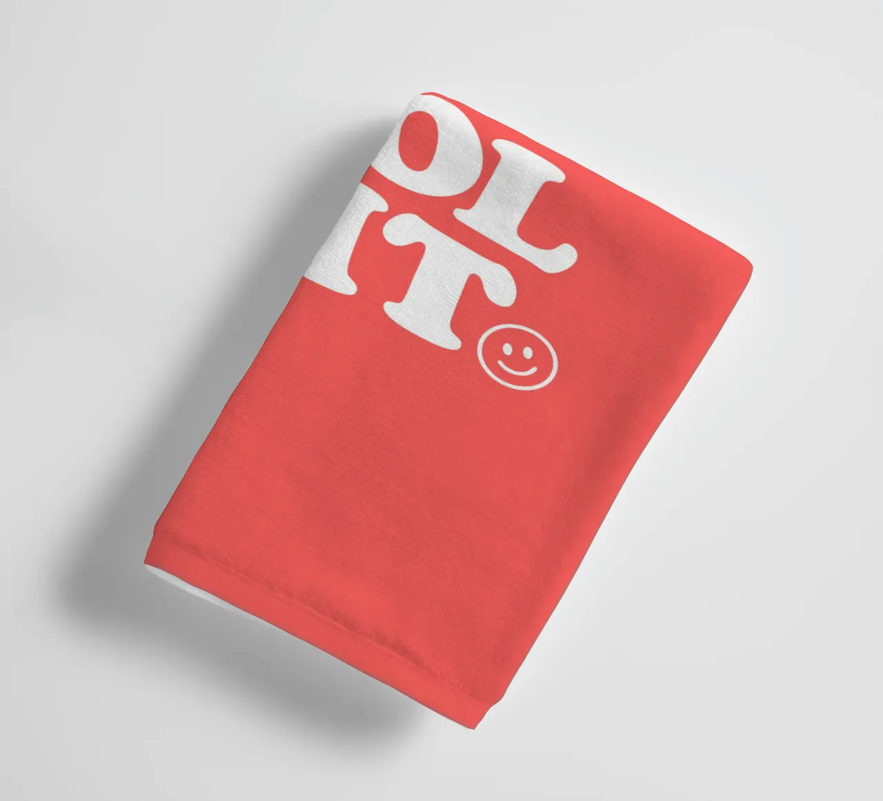 Realizzare un design tipografico retrò in grassetto in rosso asciugamano da bagno da THE MOTIVATED TYPE