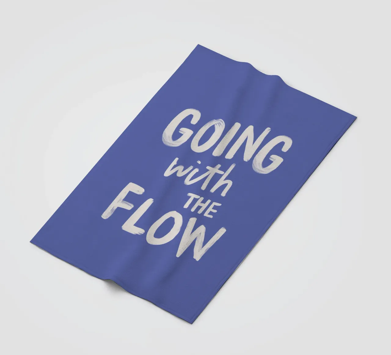 Going with the Flow, design tipografico dipinto a mano in blu coperta in pile da THE MOTIVATED TYPE
