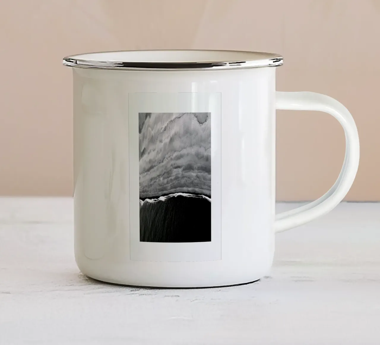 Black Ocean tazza in smalto da Nordic Creators
