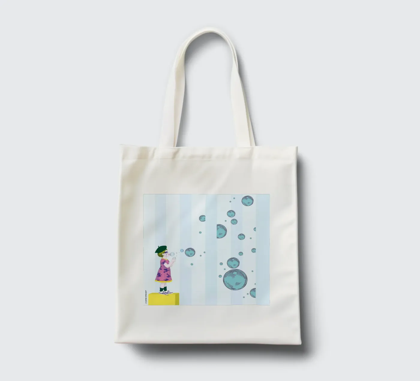 Bubbles tote bag by LauraKerschot