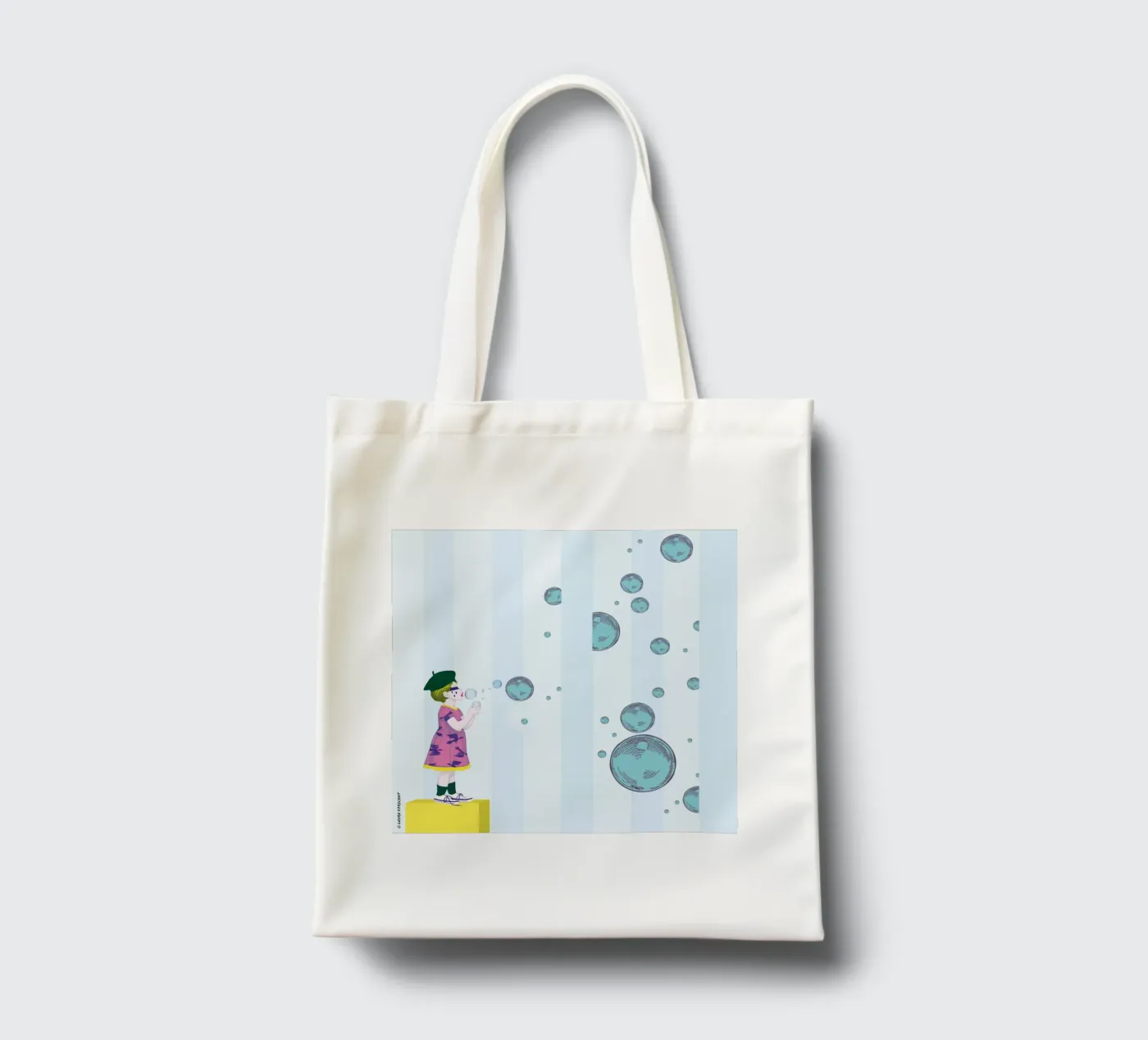Bubbles tote bag by LauraKerschot