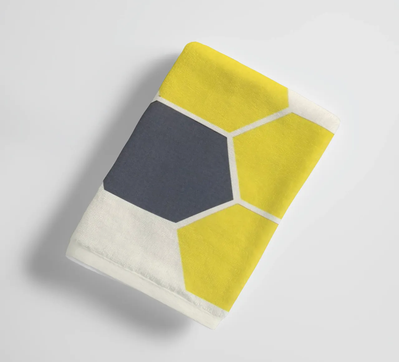Nid d'abeilles jaune serviette de bain de Cassia Beck Collage