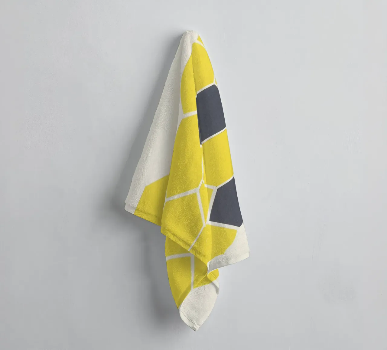 Nid d'abeilles jaune serviette de bain de Cassia Beck Collage