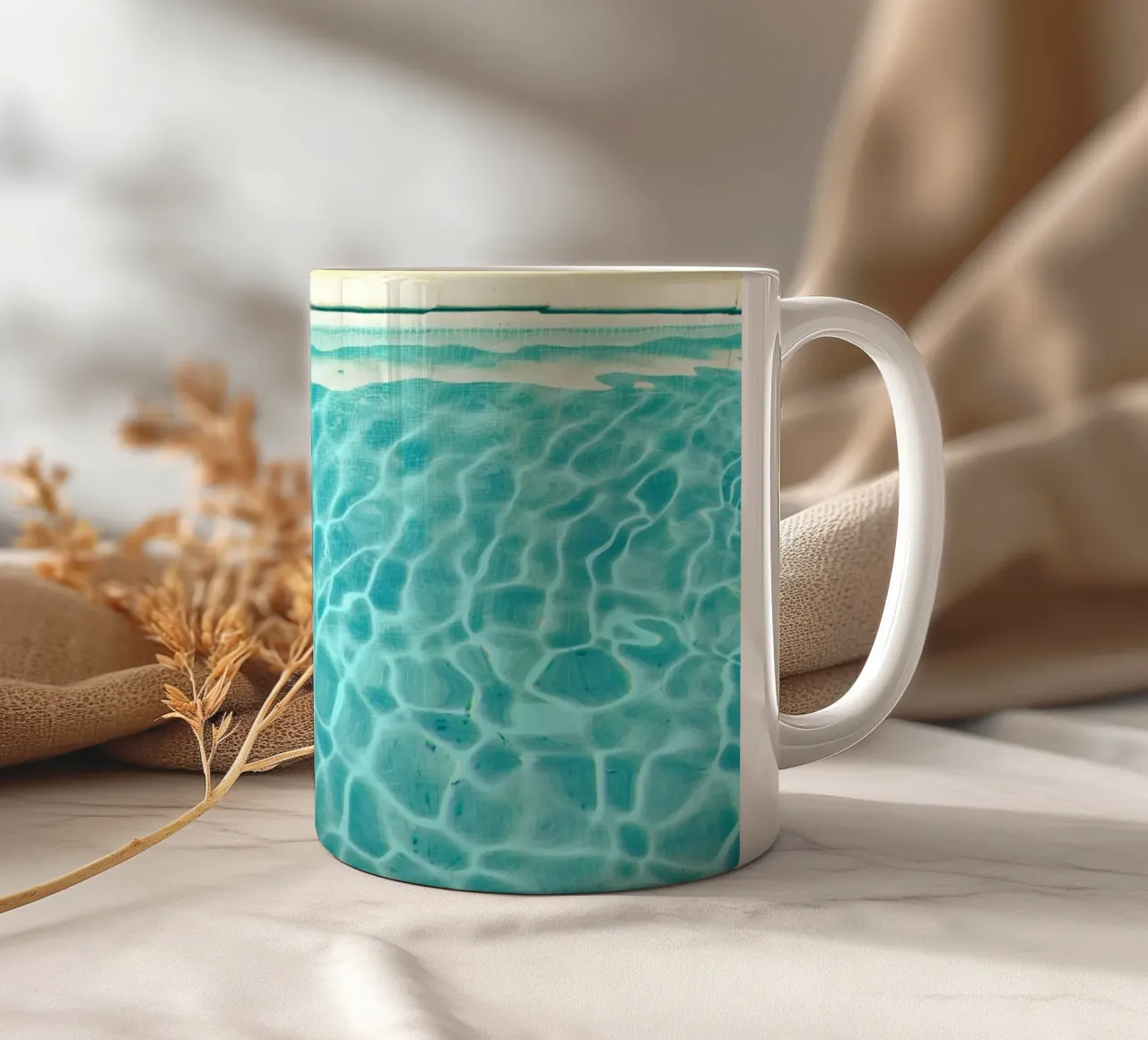 Piscina IX tazza in ceramica da Cassia Beck Photography