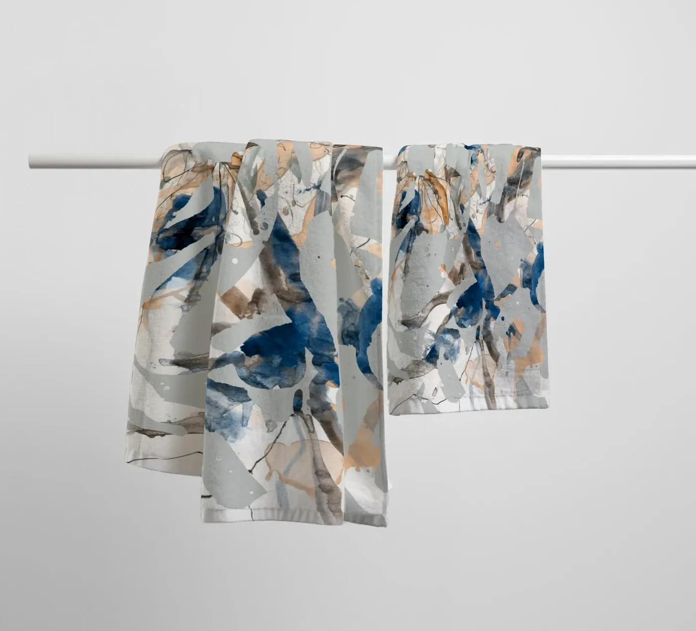 splash2 towel by Giulio Iurissevich