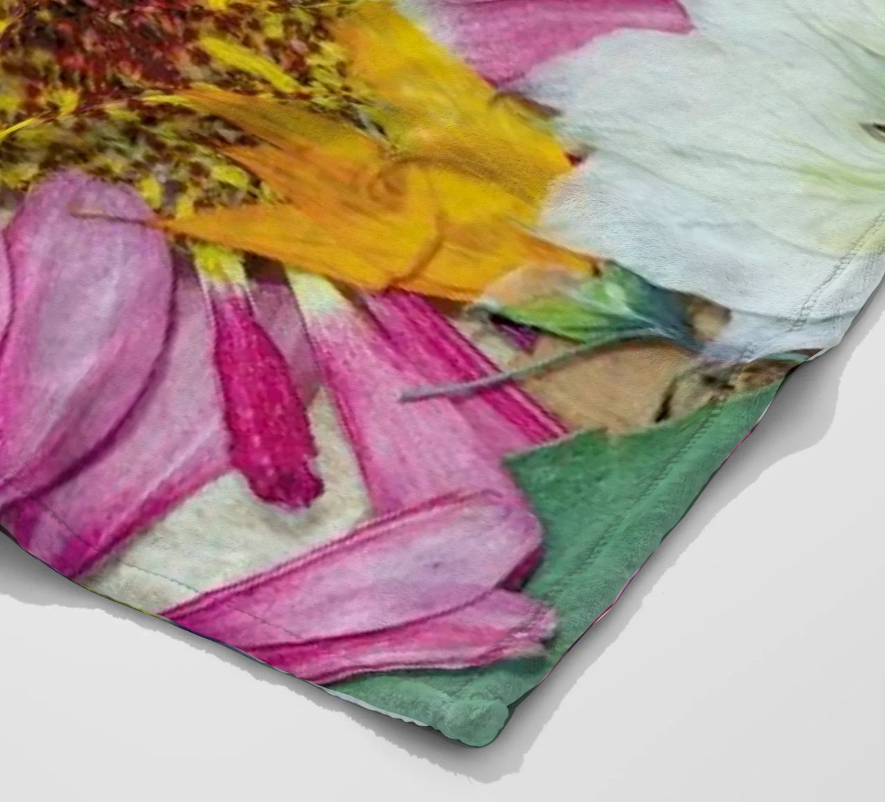 Fragile Flowers coperta in pile da Curious Collections by Marielle Leenders