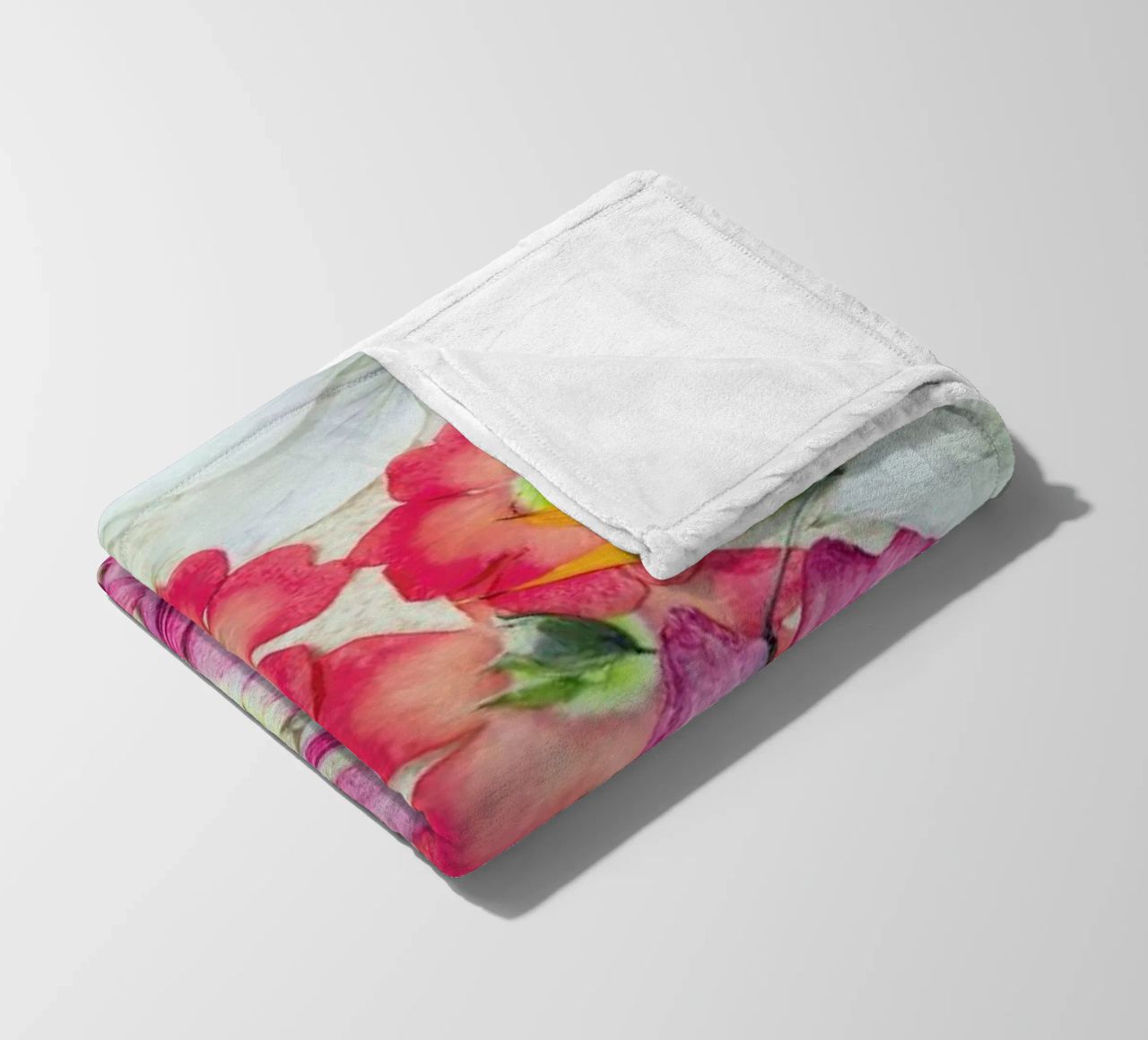 Fragile Flowers coperta in pile da Curious Collections by Marielle Leenders