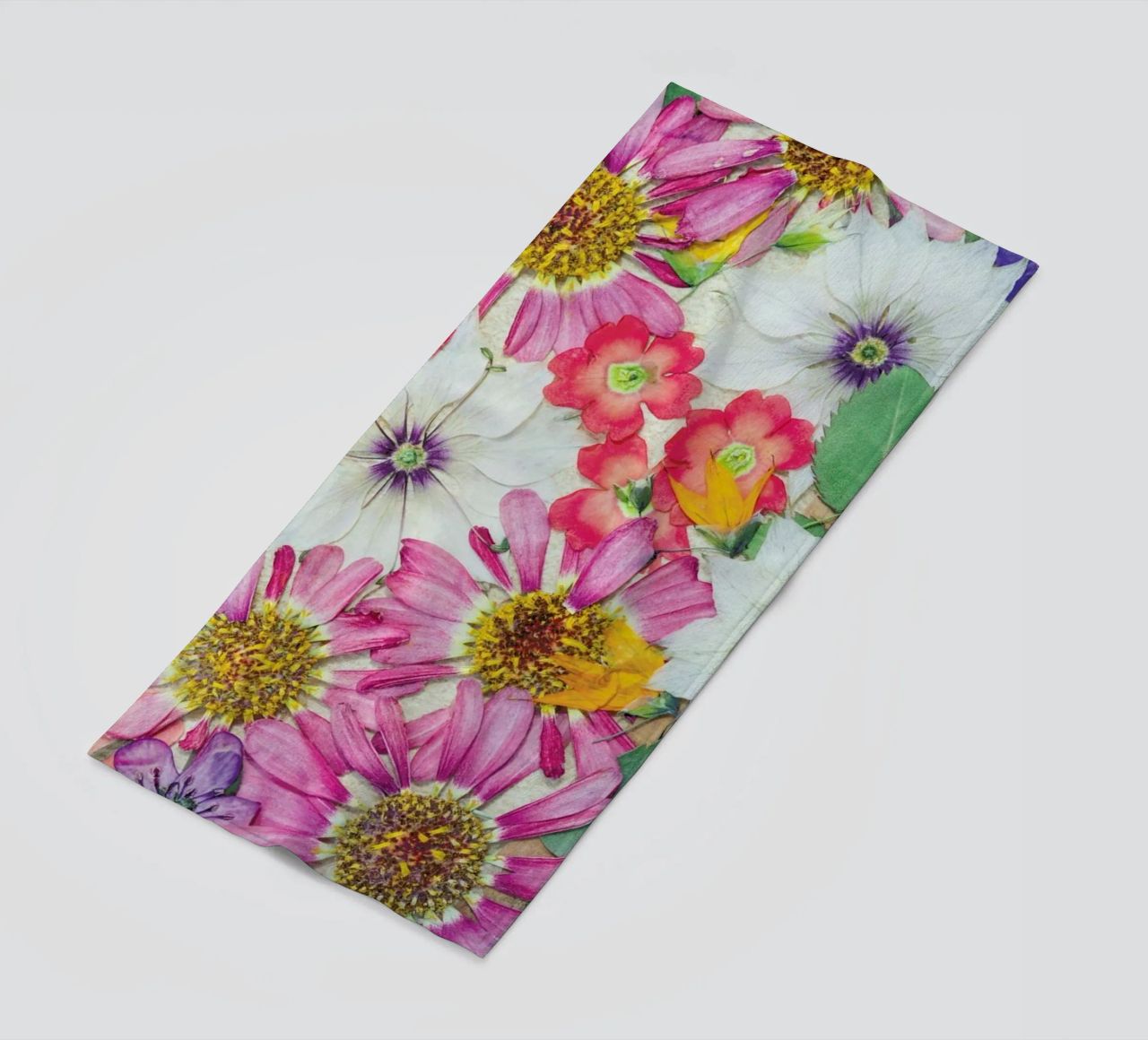 Fragile Flowers telo mare da Curious Collections by Marielle Leenders