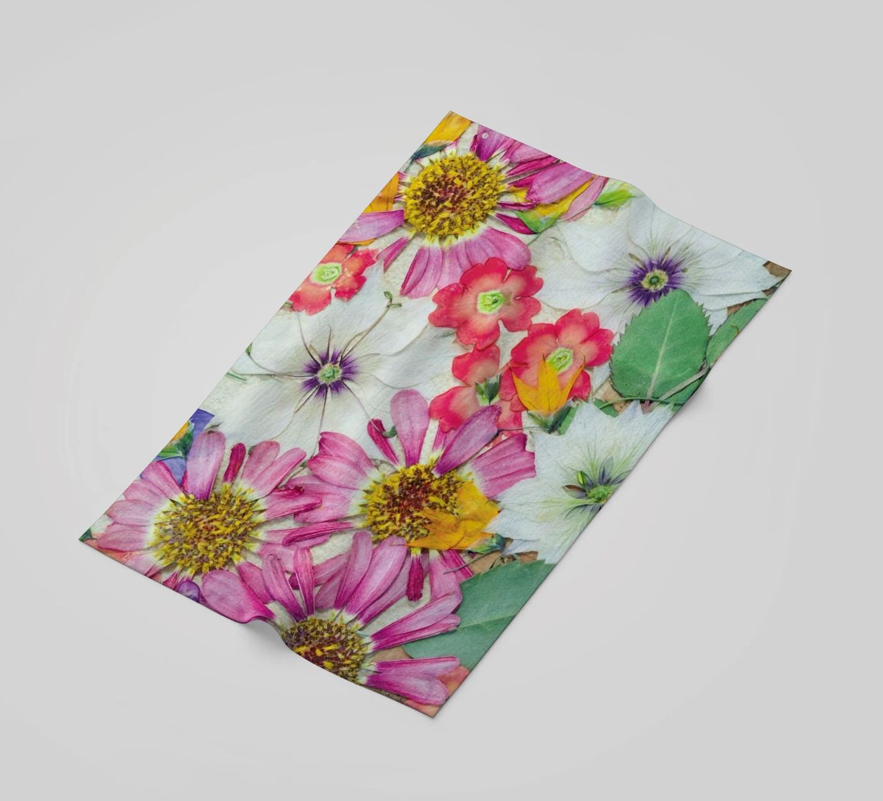 Fragile Flowers telo mare da Curious Collections by Marielle Leenders