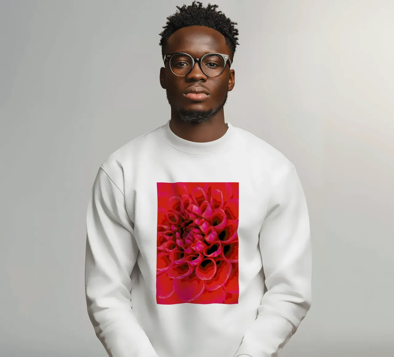 Red Dahlia felpa da Curious Collections by Marielle Leenders
