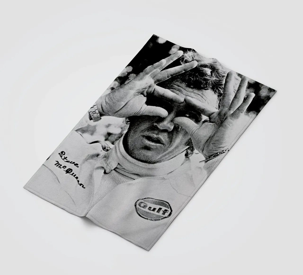 Steve McQueen in Le Mans, 1971 coperta in pile da Gallery Print and Art Limited
