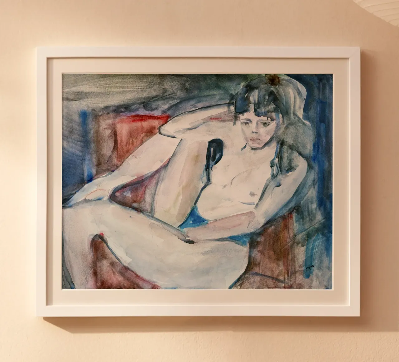 Painting of Nude Girl Lying on a Couch poster con telaio in plastica da Stoian Hitrov