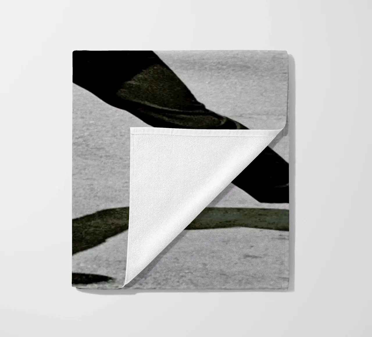 Steve McQueen Playing Frisbee telo mare da Gallery Print and Art Limited