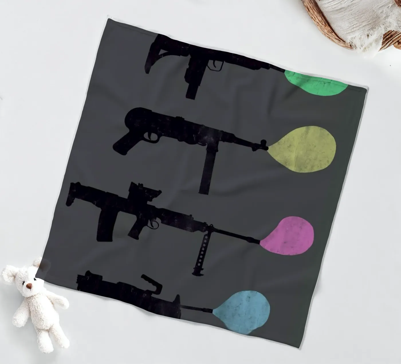 Bubble Guns coperta in pile da Tobe Fonseca