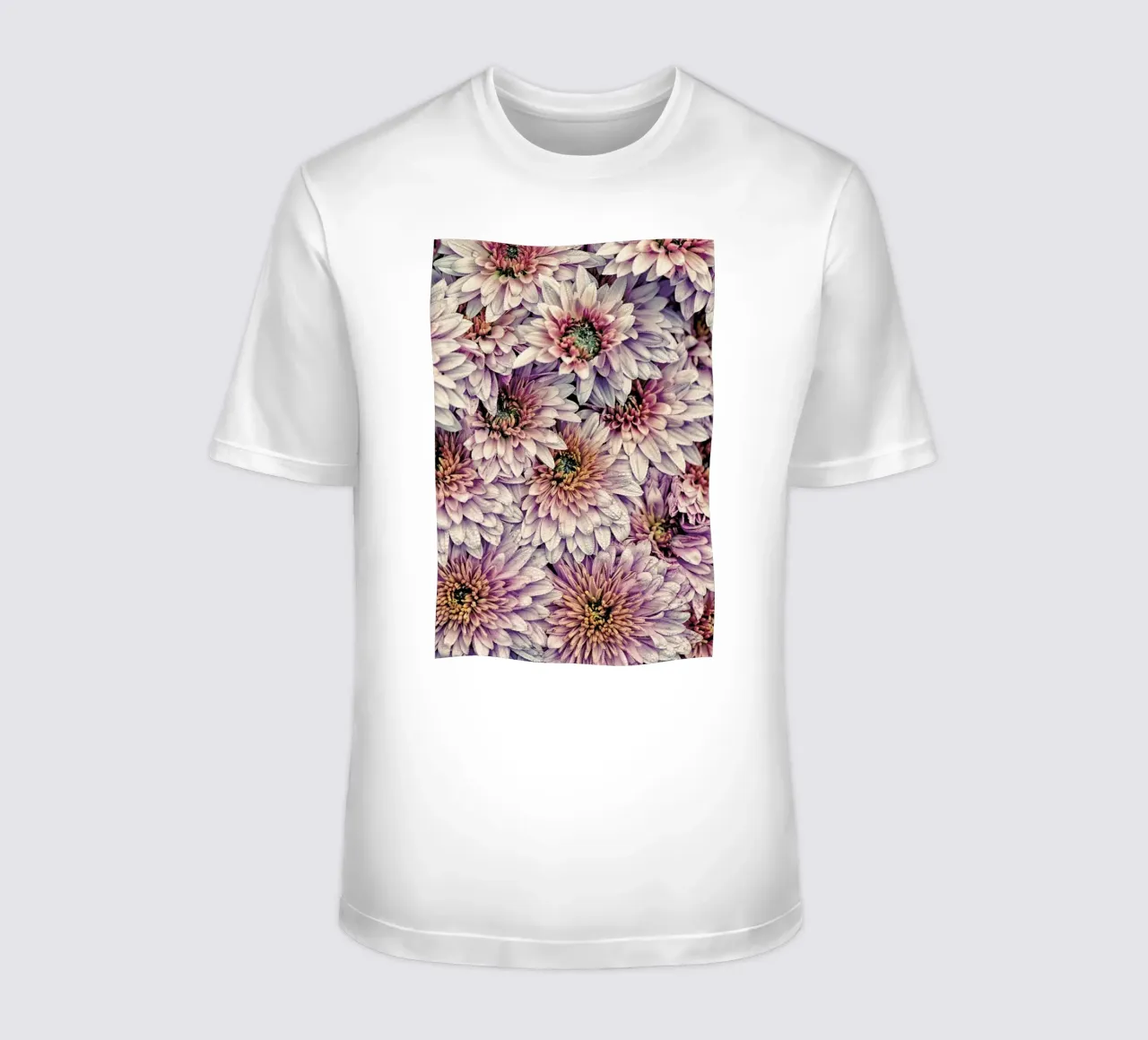 Wheeping Chrysanthemums t-shirt da Curious Collections by Marielle Leenders