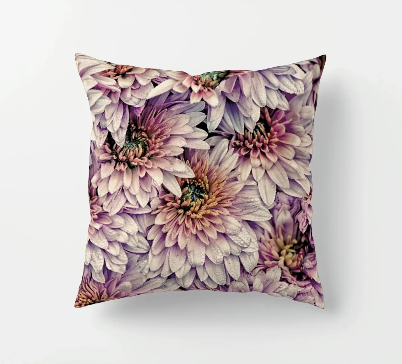 Wheeping Chrysanthemums cuscino da Curious Collections by Marielle Leenders