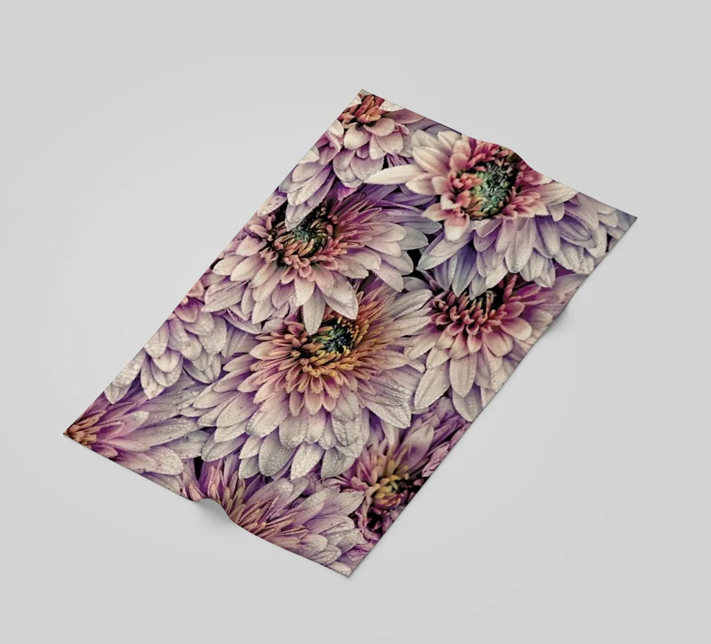 Wheeping Chrysanthemums telo mare da Curious Collections by Marielle Leenders