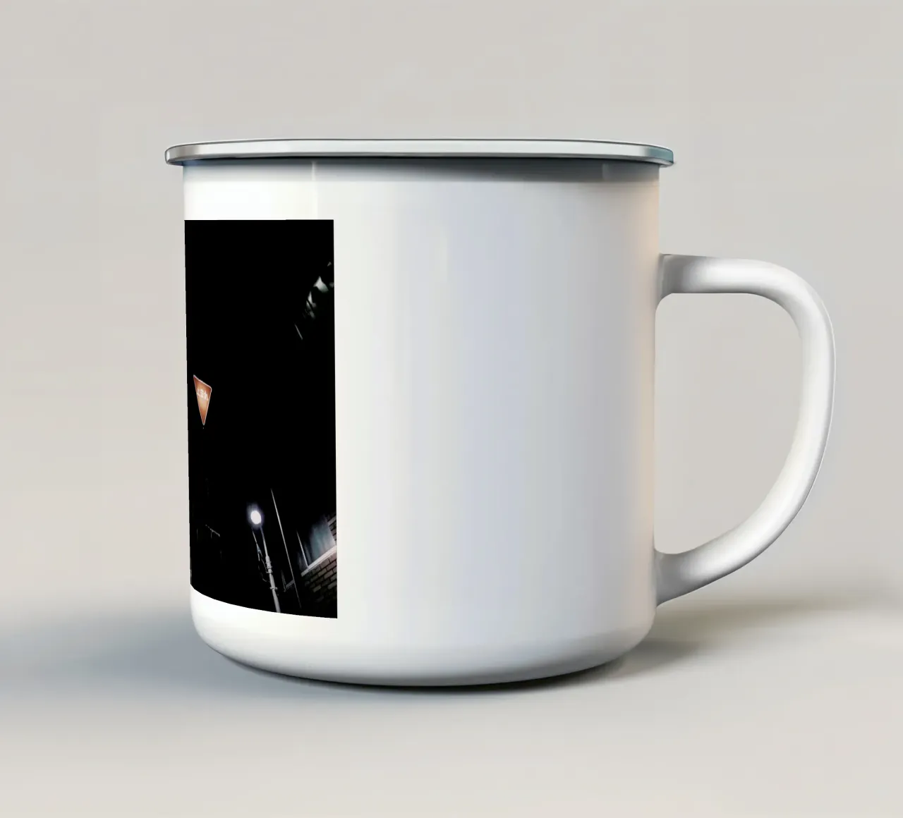 Tokio Nights tazza in smalto da Chris Abatzis