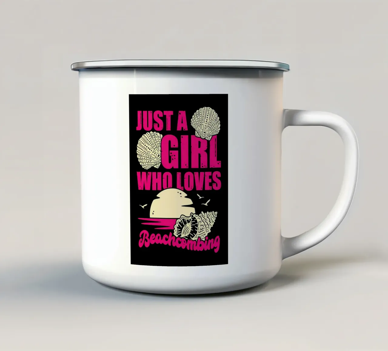 Diseño Beachcombing Girl taza de esmalte de Desiyatnikov
