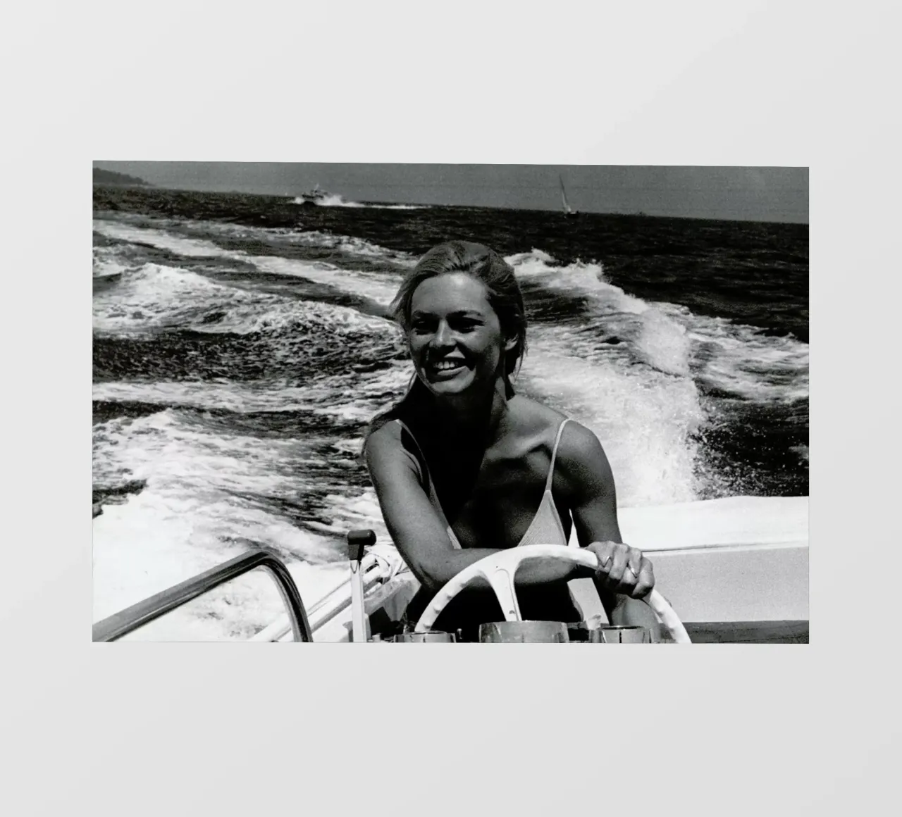 Karin Dor - You Only Live Twice telo in pvc da Gallery Print and Art Limited