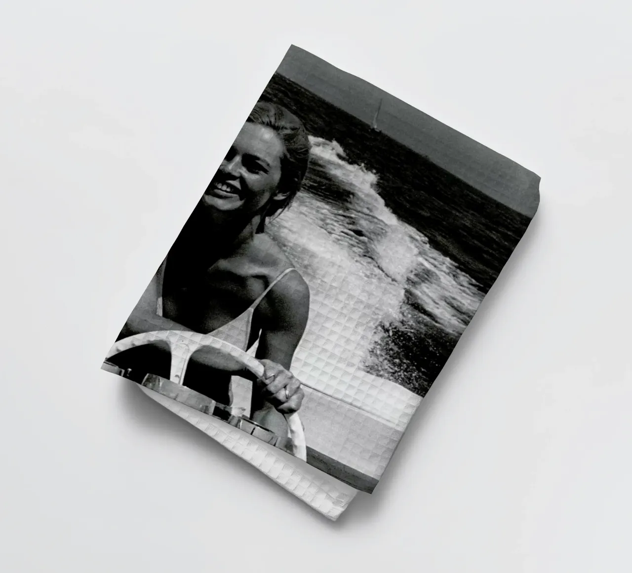 Karin Dor - You Only Live Twice canovaccio da cucina da Gallery Print and Art Limited