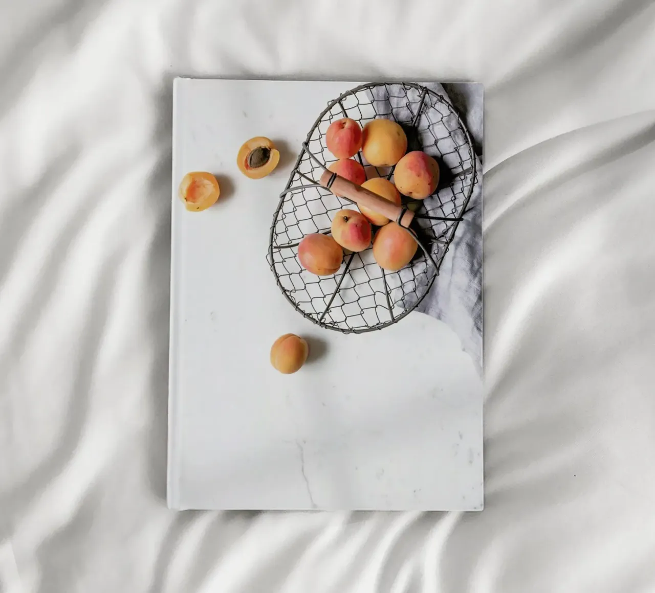 Aprikosenernte notebook by Eat this