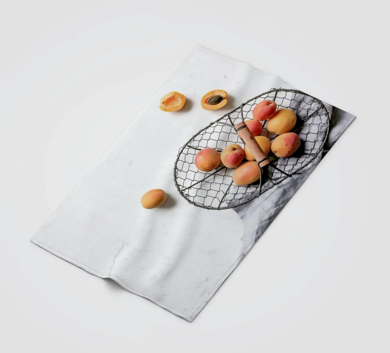 Aprikosenernte coperta in pile da Eat this