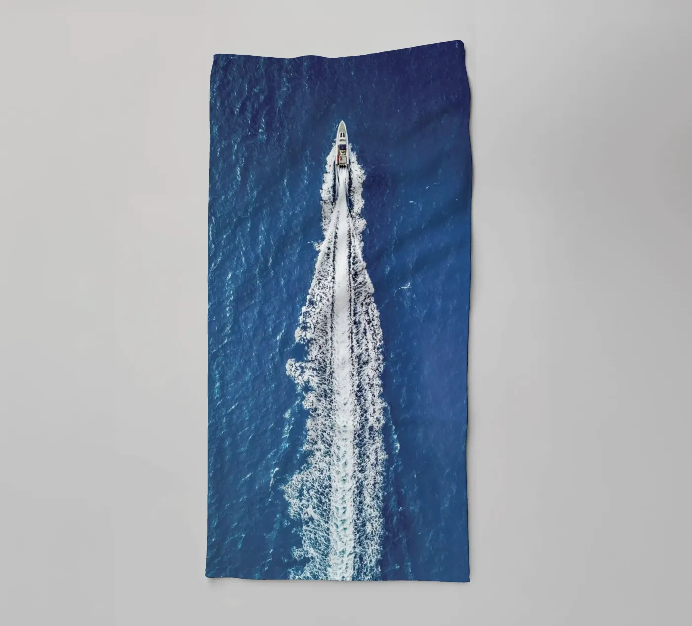 Rocket towel by ROBERTO H