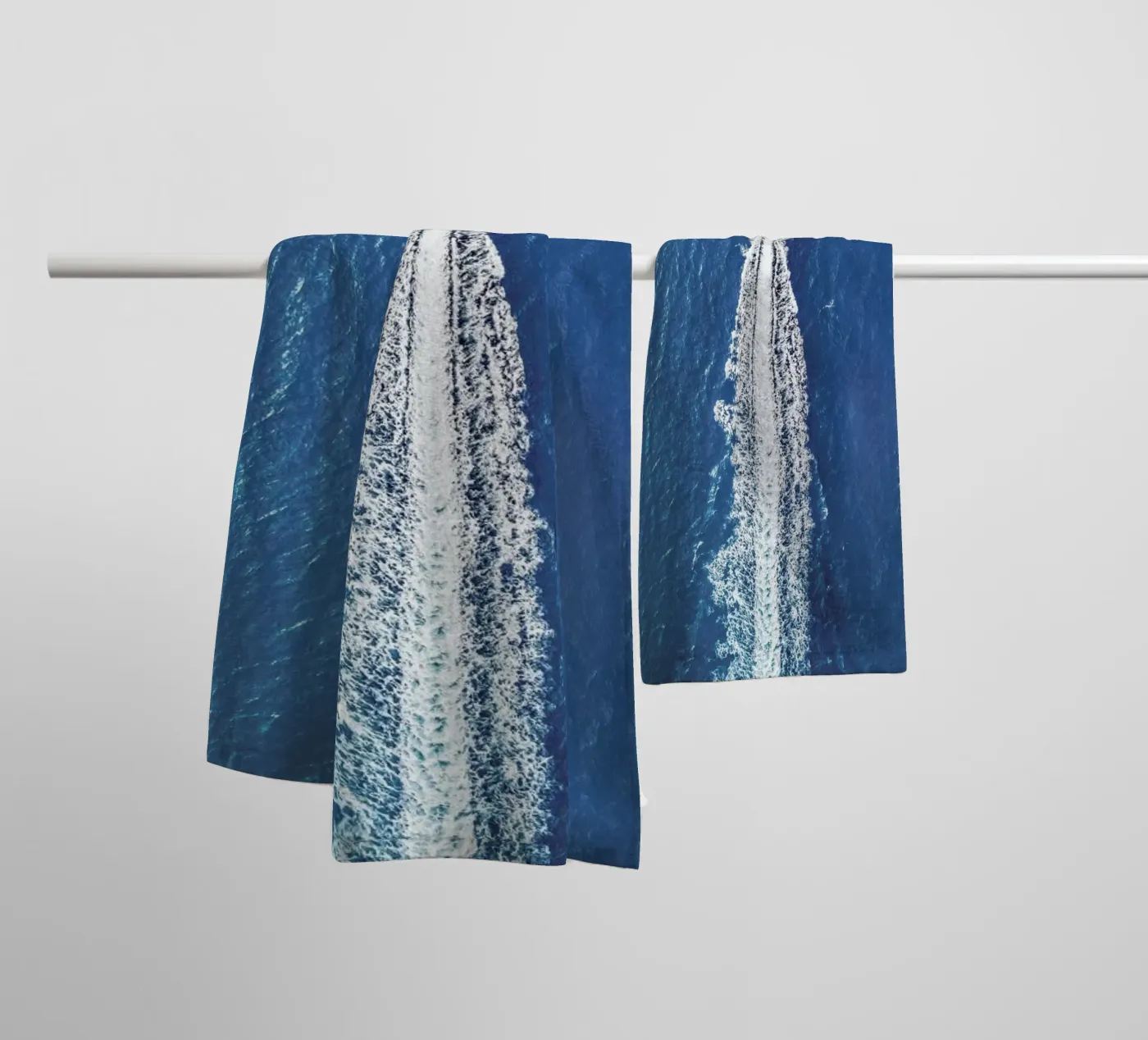 Rocket towel by ROBERTO H