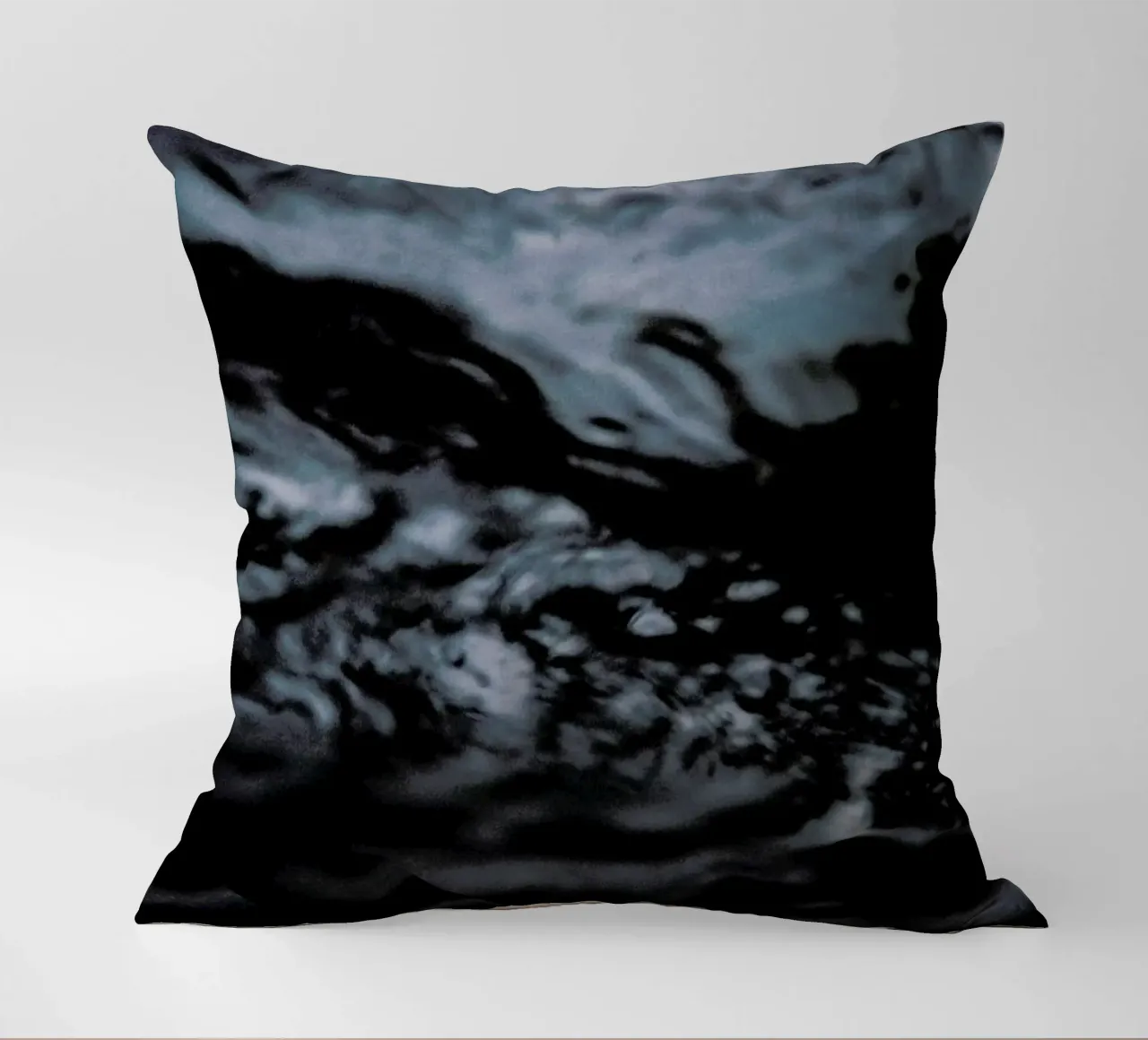 Water Pattern 4 cuscino da Chris Abatzis