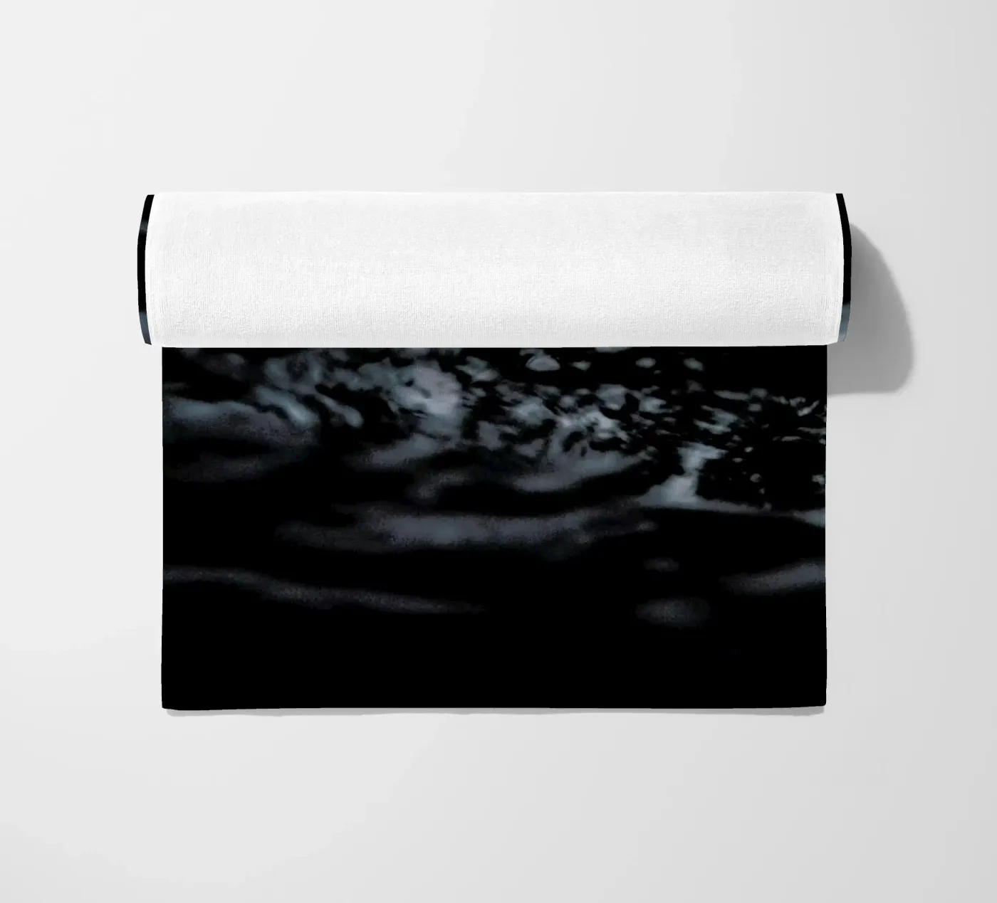 Water Pattern 4 serviette de plage de Chris Abatzis