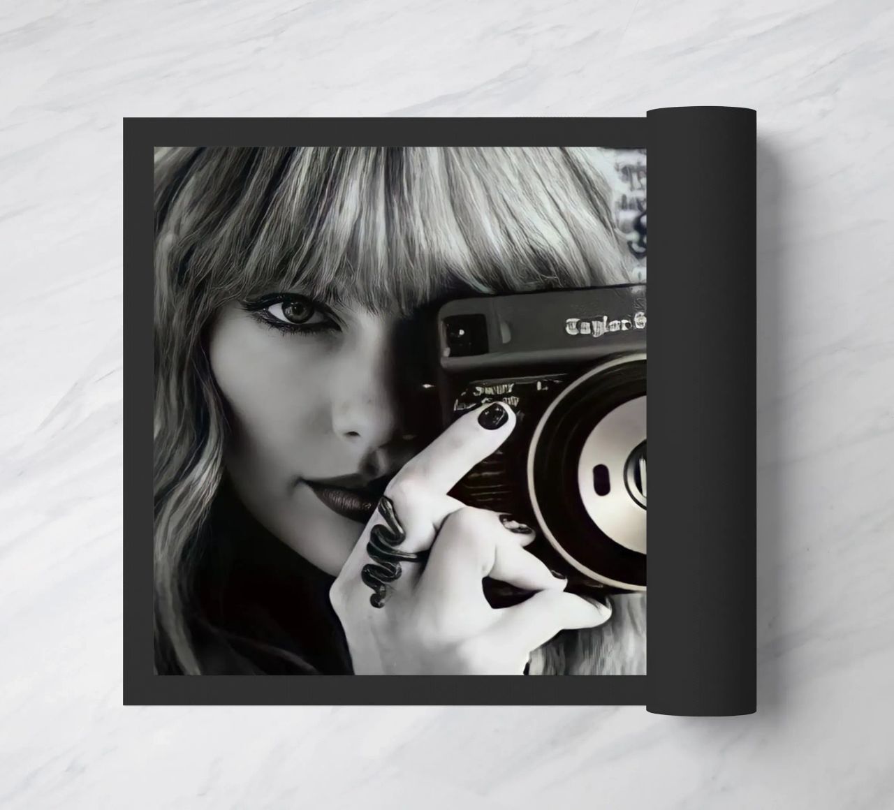 Taylor swift and clasic camera zerbino da avissta