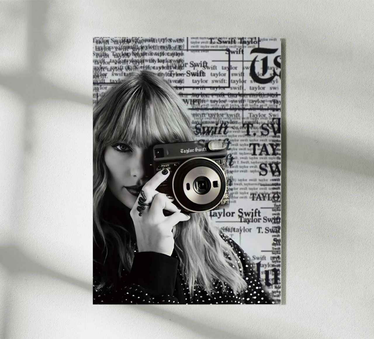 Taylor swift and clasic camera plexiglass da avissta