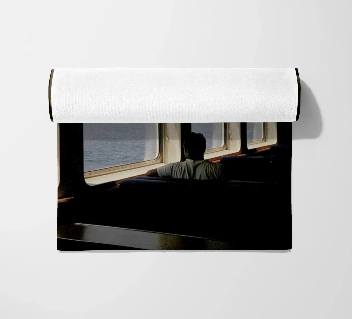 Ferry Strandtuch von Picture On The Fridge