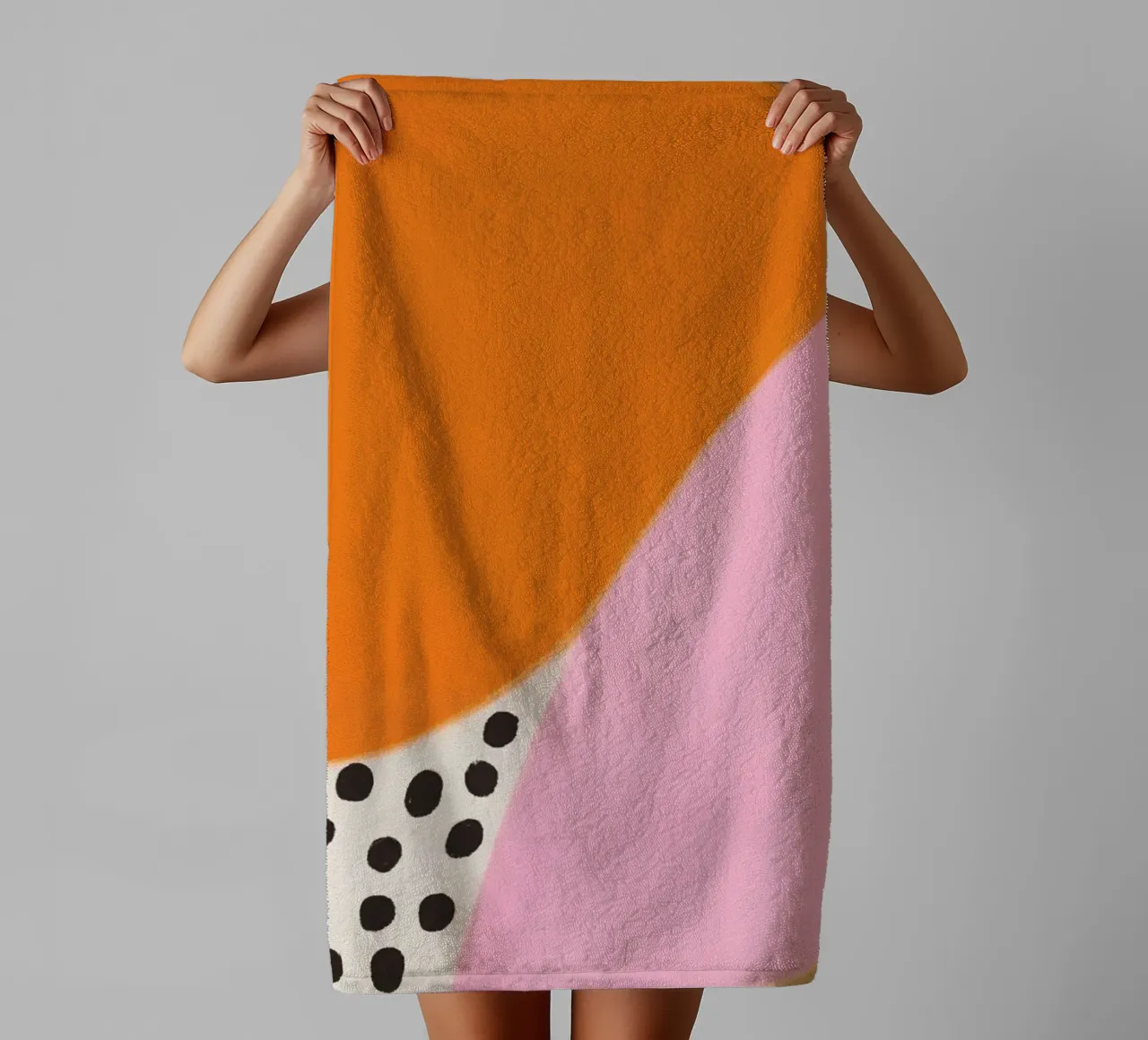 Sunny dot pattern towel by Carinaprint