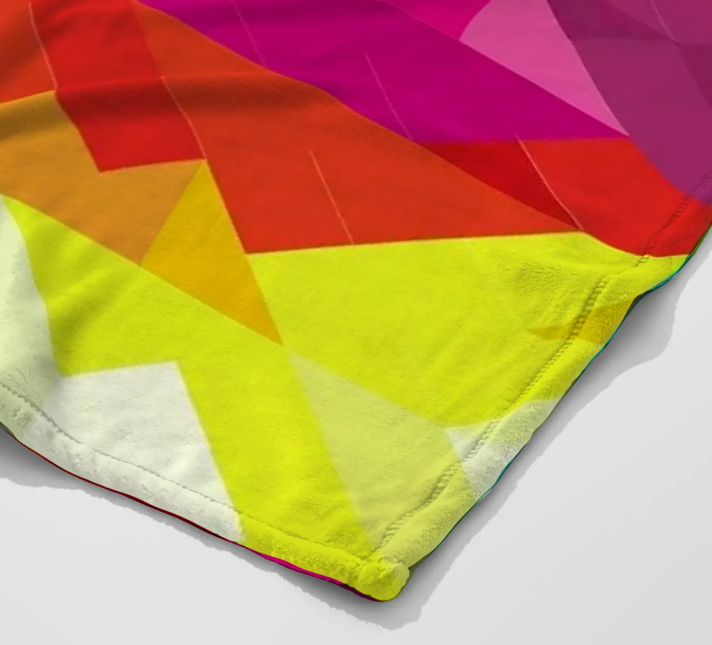 Feathers coperta in pile da Three Of The Possessed